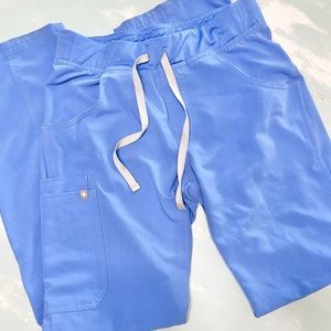 Ceil Blue XS Tall Figs Kade Cargo Scrub Top & Bottoms